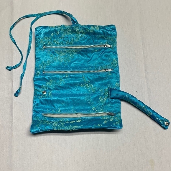 Jewelry roll - Picture 3 of 12